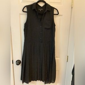 Gap dress with pleats